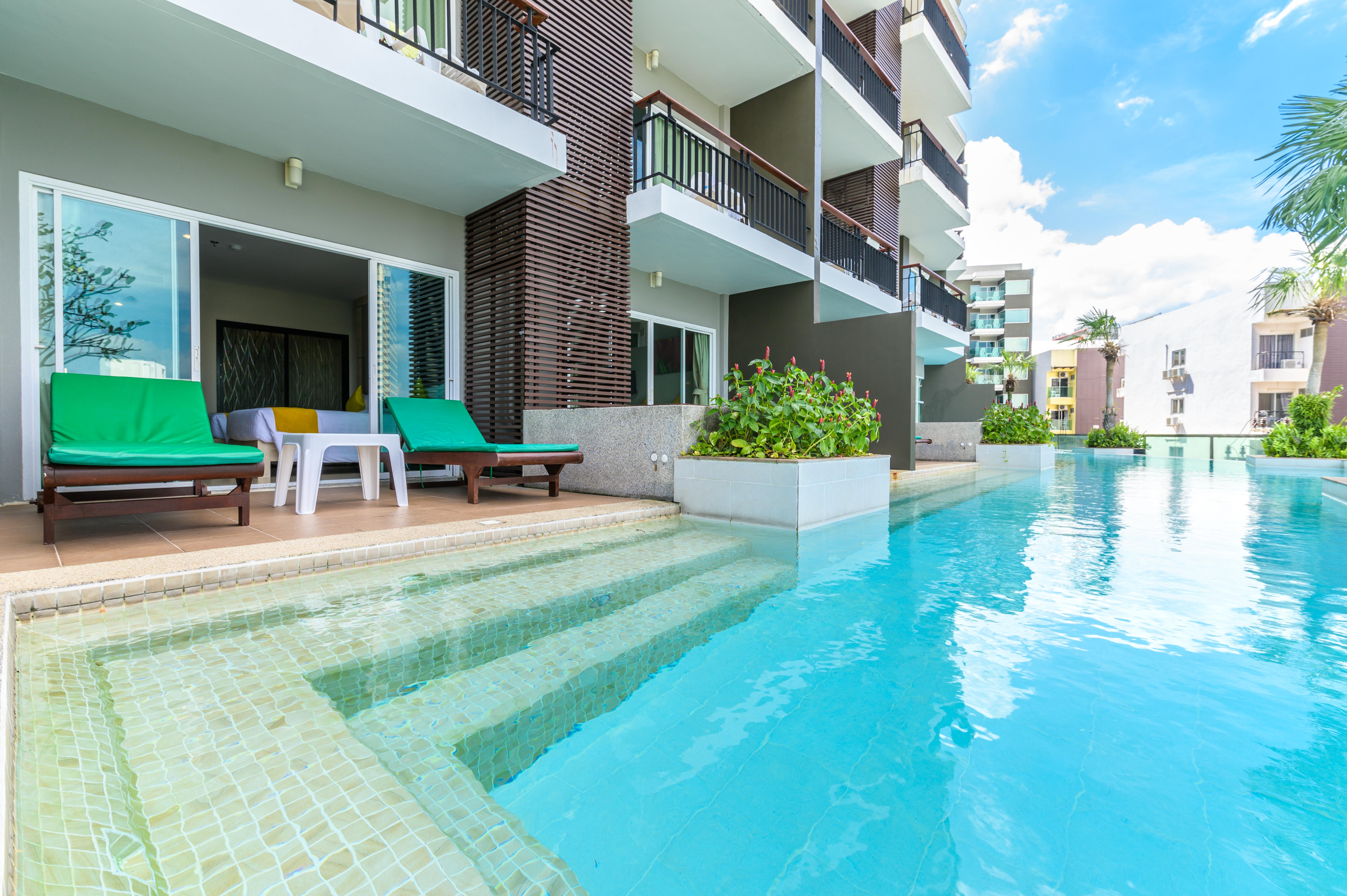 Andakira Hotel - Sha Extra Plus Patong Exteriör bild