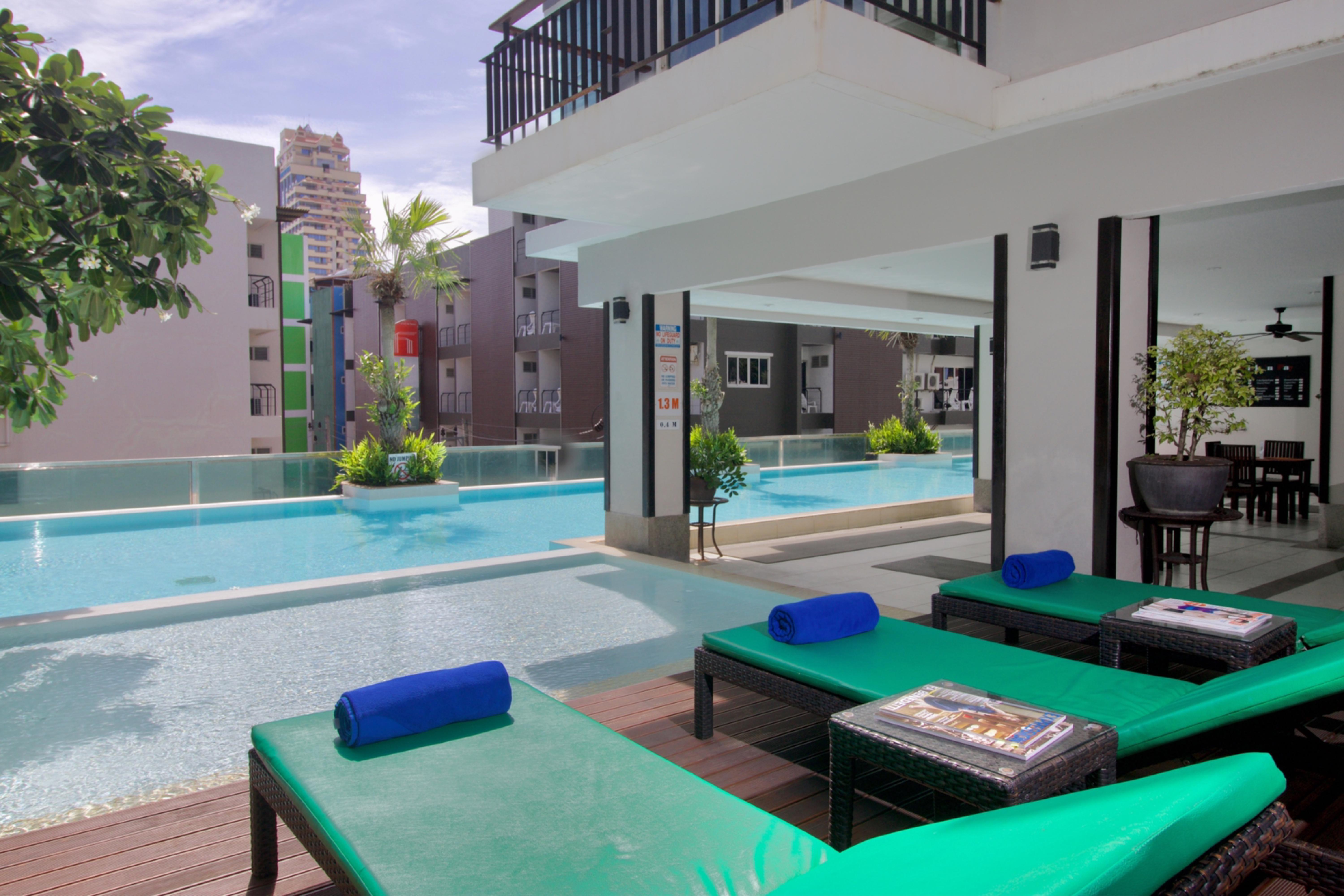 Andakira Hotel - Sha Extra Plus Patong Exteriör bild